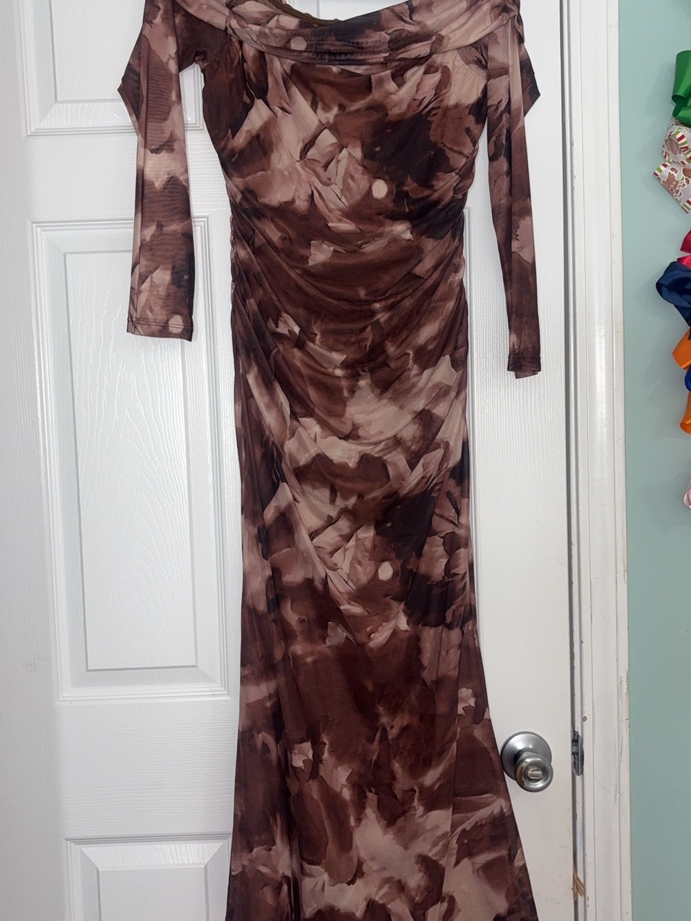Women’s Off-Shoulder Brown Marble Midi Dress